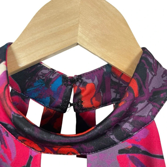 NWOT Bebe Y2K Larissa Cut Out Floral Mini Dress in Pink/Purple Size S - Picture 6 of 17